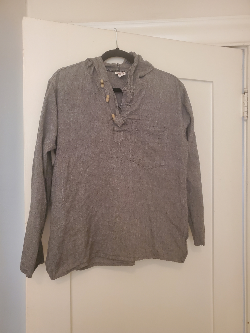 Gray Hooded Pullover Shirt with Toggle Buttons. Pure LINEN